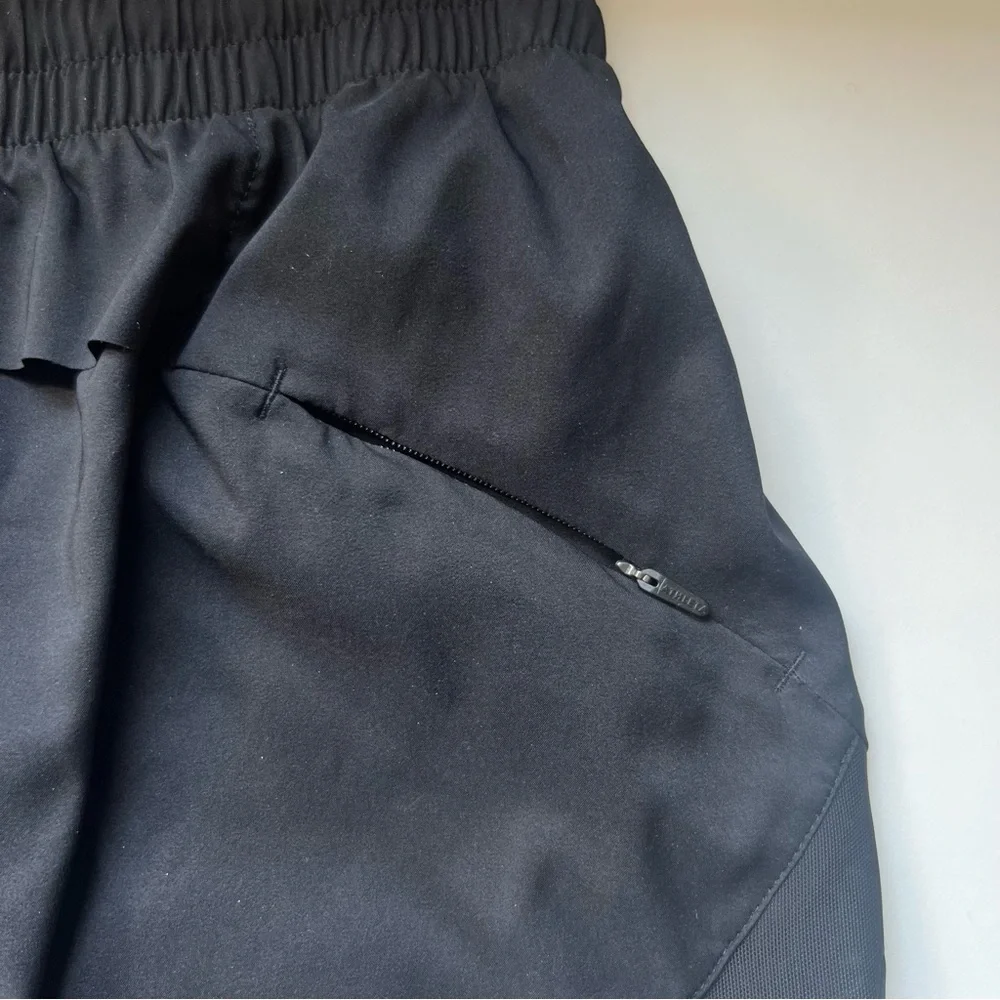 ATHLETA MESH RACER RUN 4” SHORTS - Picture 11 of 12